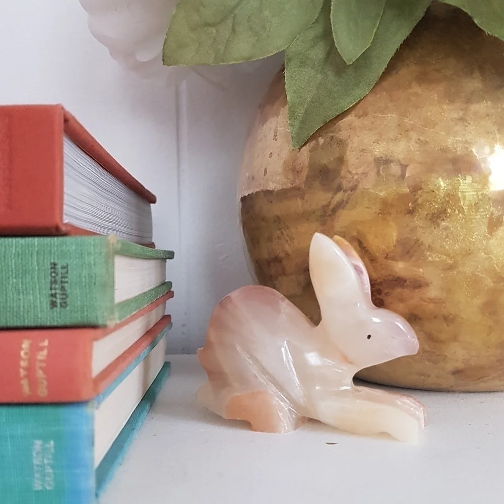 Vintage Onyx Stone Rabbit Figurine | Hand Carved Mini Animal Sculpture - Picture 7 of 8